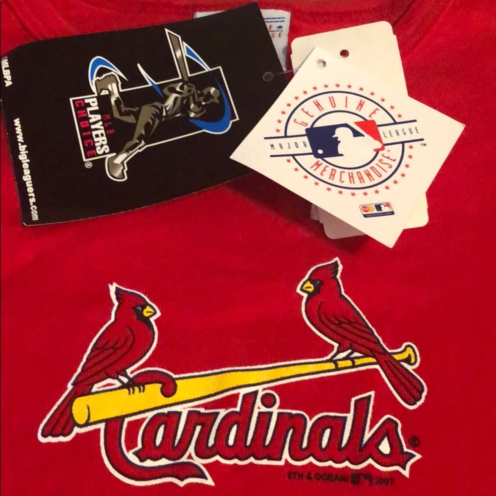NWT Red CARDINALS Short Sleeve Shirt, size M